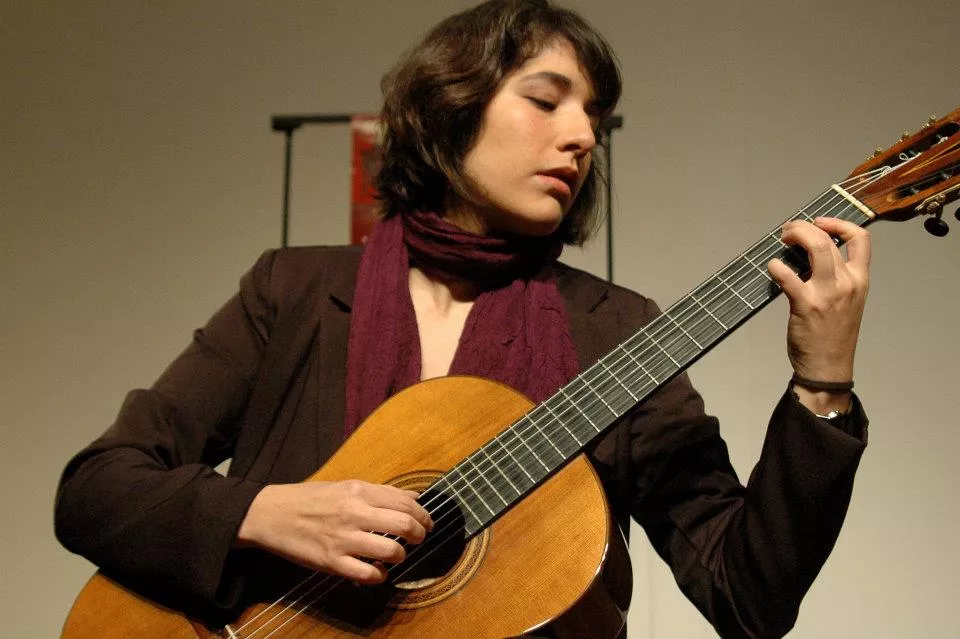 As mulheres e o violão: um breve apanhado do cenário brasileiro de violonistas 20