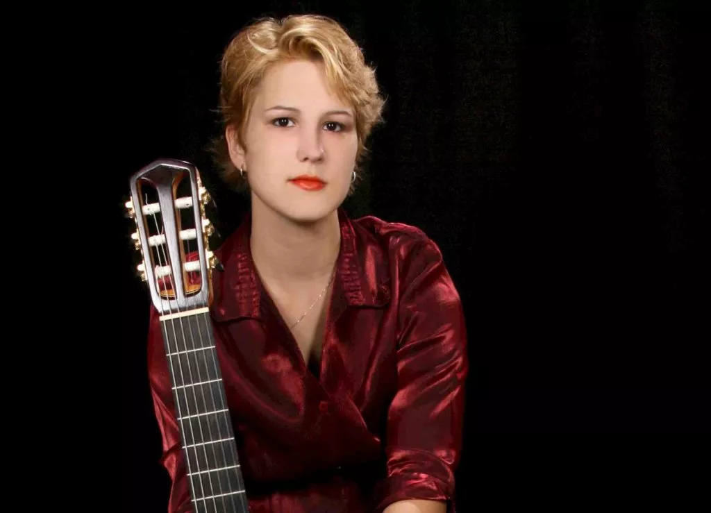 As mulheres e o violão: um breve apanhado do cenário brasileiro de violonistas 22