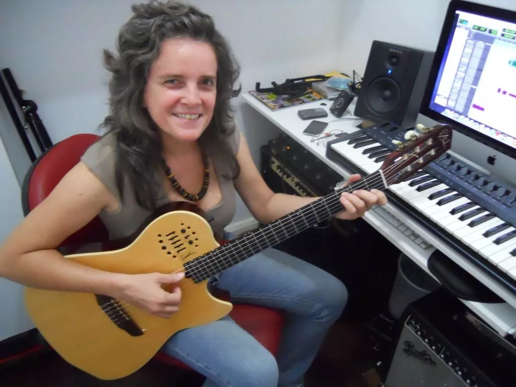 As mulheres e o violão: um breve apanhado do cenário brasileiro de violonistas 50