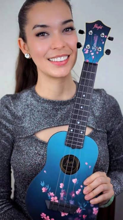 Mulheres e o ukulele: quantas você conhece? 21