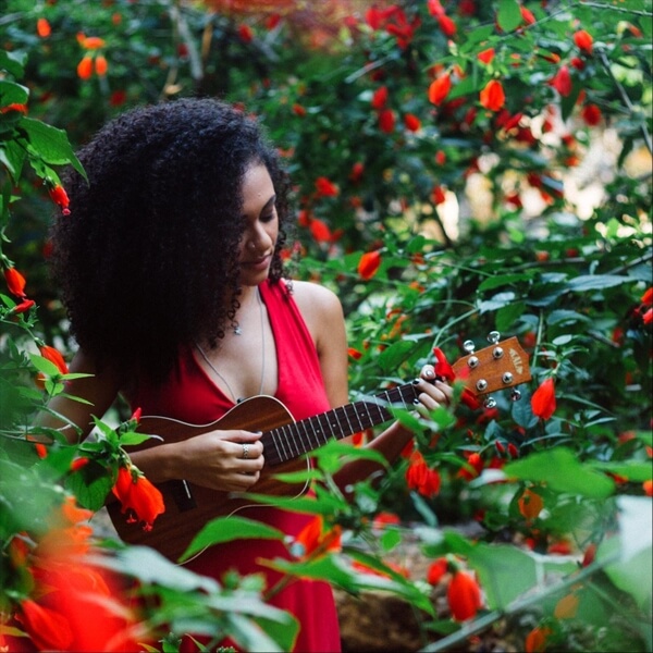 Mulheres e o ukulele: quantas você conhece? 2