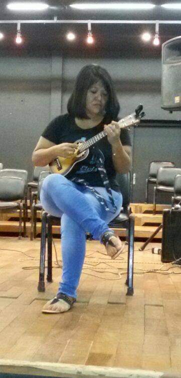 Mulheres e o ukulele: quantas você conhece? 10